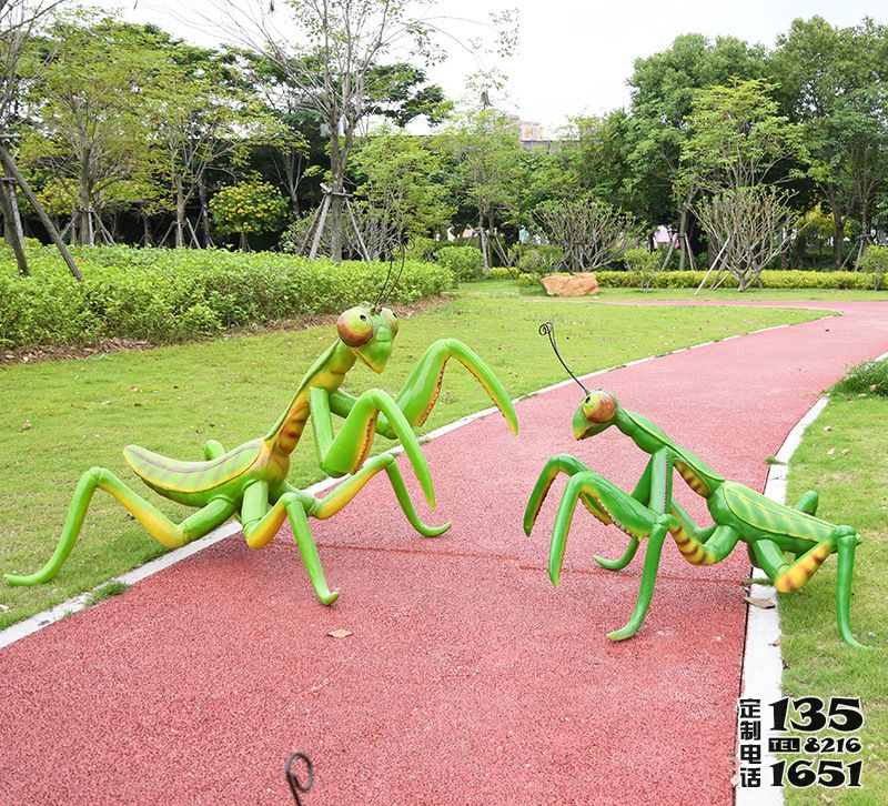 公園玻璃鋼仿真動物螳螂雕塑 公園玻璃鋼仿真動物螳螂雕塑