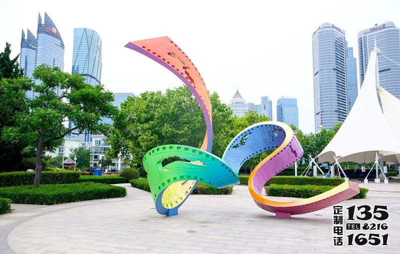 廣場(chǎng)玻璃鋼彩繪抽象藝術(shù)膠卷雕塑 廣場(chǎng)玻璃鋼彩繪抽象藝術(shù)膠卷雕塑