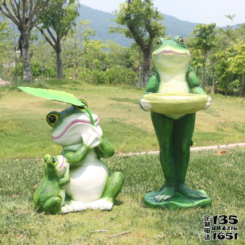 戶外草坪玻璃鋼卡通創(chuàng)意青蛙雕塑 戶外草坪玻璃鋼卡通創(chuàng)意青蛙雕塑