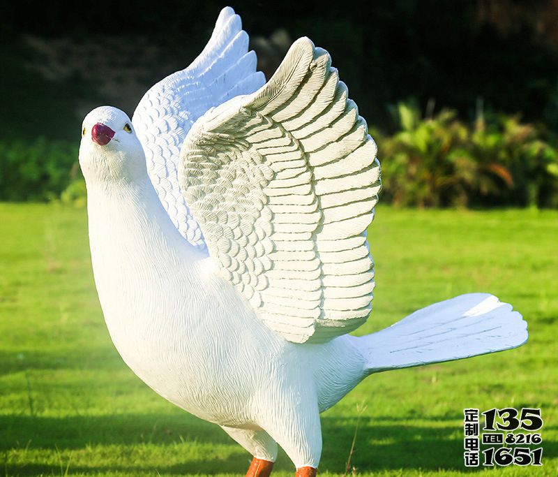 玻璃鋼樹脂仿真動(dòng)物公園草坪鴿子雕塑 玻璃鋼樹脂仿真動(dòng)物公園草坪鴿子雕塑