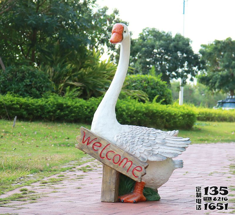公園玻璃鋼仿真動(dòng)物天鵝雕塑 公園玻璃鋼仿真動(dòng)物天鵝雕塑