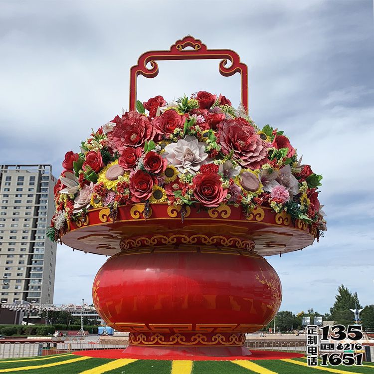 城市廣場玻璃鋼彩繪慶祝國慶節的大花籃雕塑 城市廣場玻璃鋼彩繪慶祝國慶節的大花籃雕塑