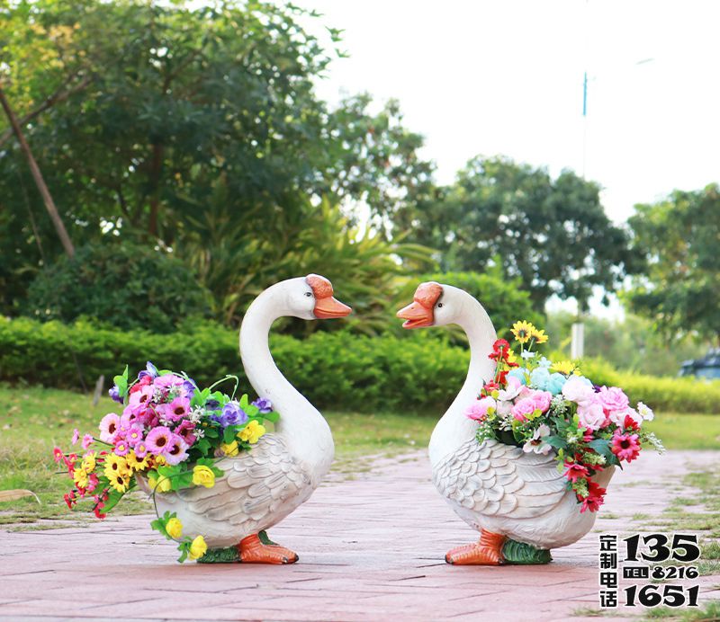 玻璃鋼動(dòng)物天鵝花盆雕塑 花園美陳裝飾品擺件 玻璃鋼動(dòng)物天鵝花盆雕塑 花園美陳裝飾品擺件